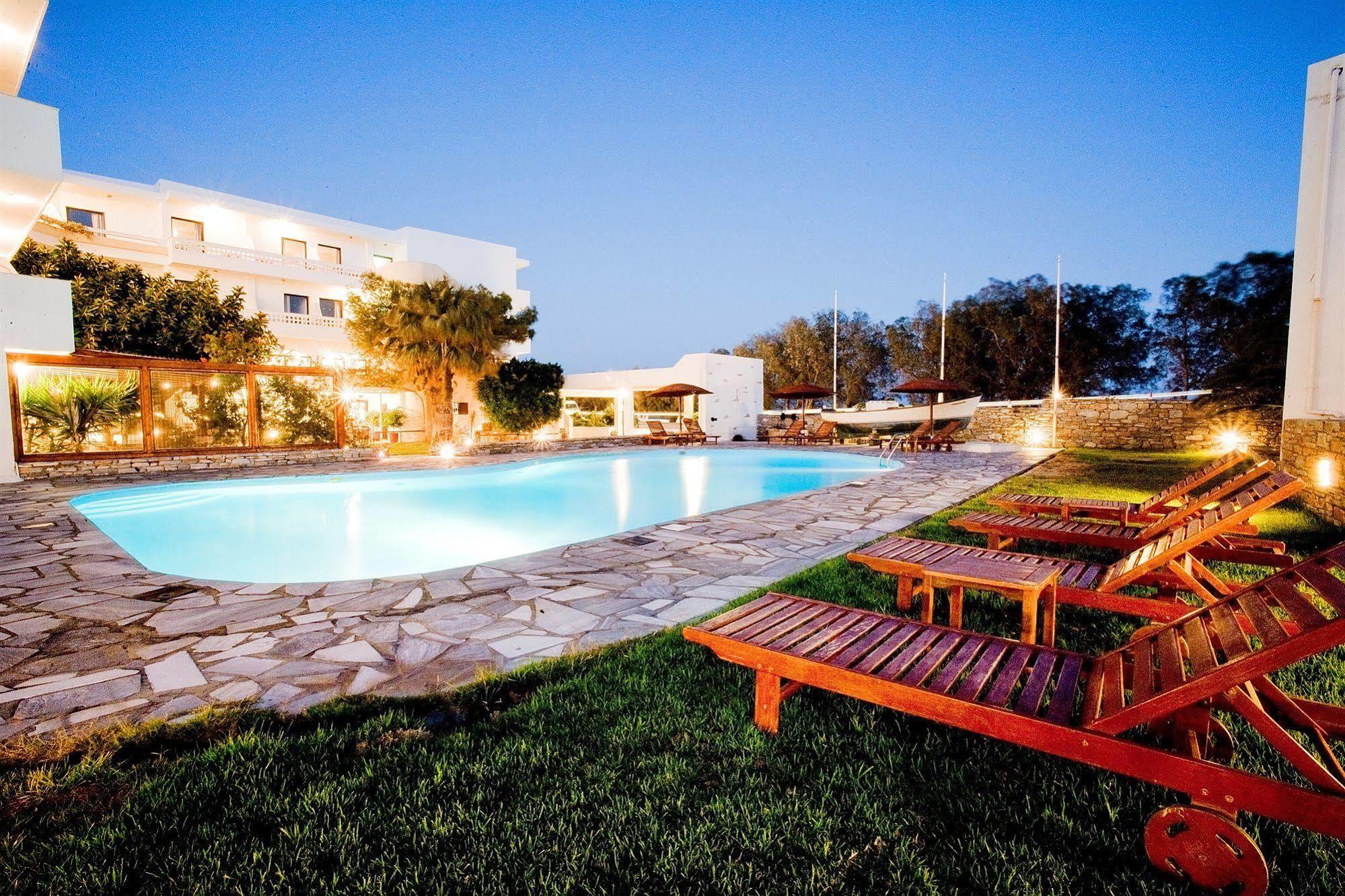 Aeolos Bay Hotel Tínos Dış mekan fotoğraf